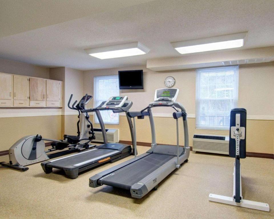 Comfort Foxboro - Mansfield Hotel