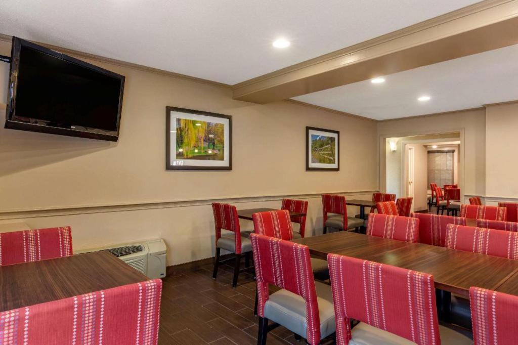 Comfort Foxboro - Mansfield Hotel Foxborough